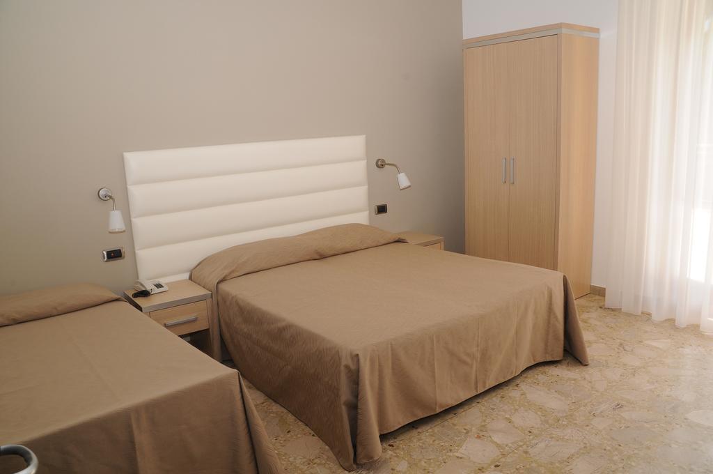 Hotel Florence Σαν Μπενεντέτο ντελ Τρόντο Εξωτερικό φωτογραφία